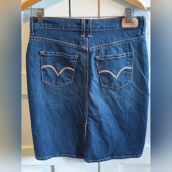 Levi's Women's Blue Denim Western Cowgirl Midi Pencil Jean Skirt | Size 6 - Picture 2 of 8